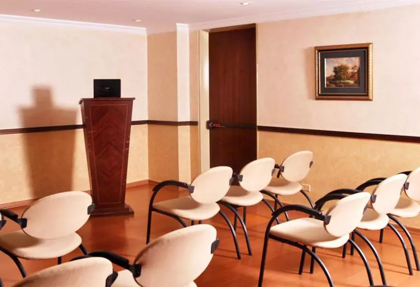 Fotos del hotel La Colina Suites Hotel:  5