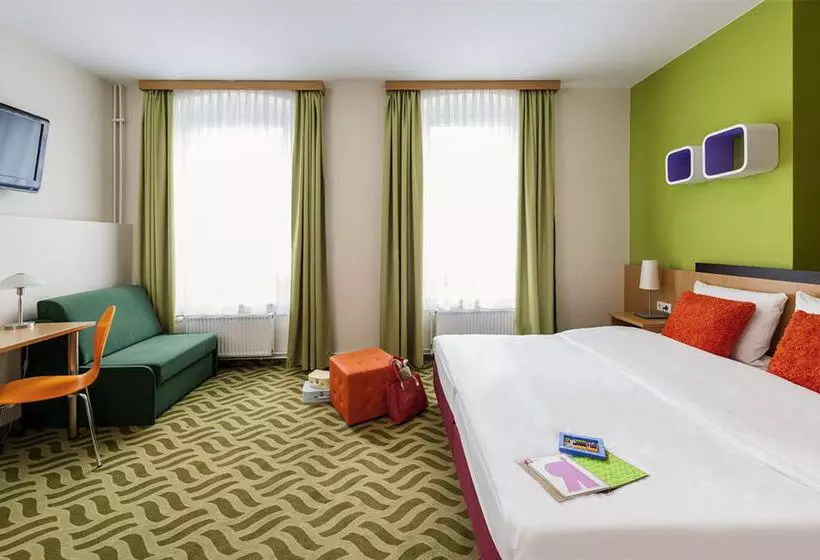 Fotos del hotel Ibis Styles Berlin City Ost:  21