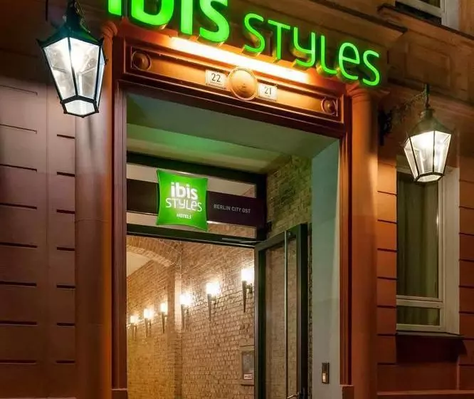 Fotos del hotel Ibis Styles Berlin City Ost:  8
