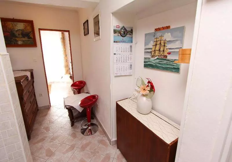 Fotos del hotel Apartment Alba:  3