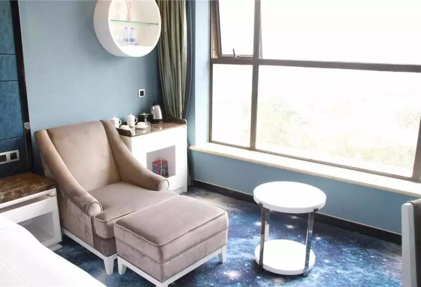 Fotos del hotel Rongjin:  15