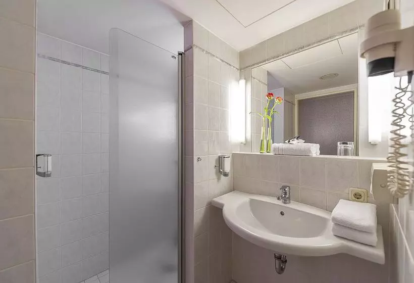 Fotos del hotel Dorint Airport-Hotel Berlin :  5