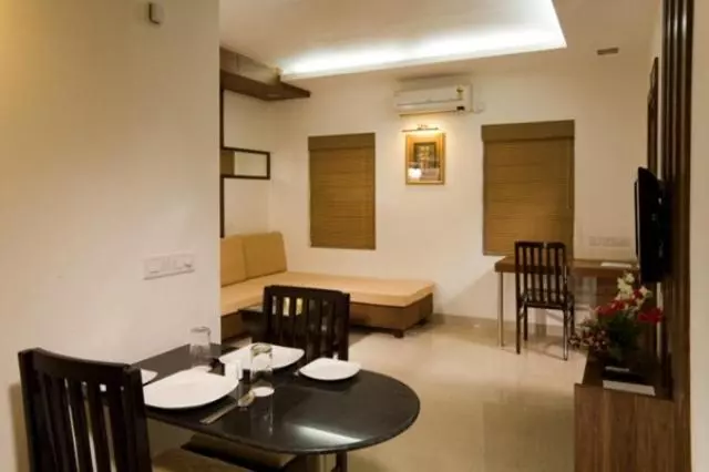 Fotos del hotel Krishinton Suites:  14