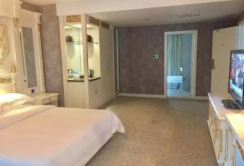 Fotos del hotel New West Street International:  5