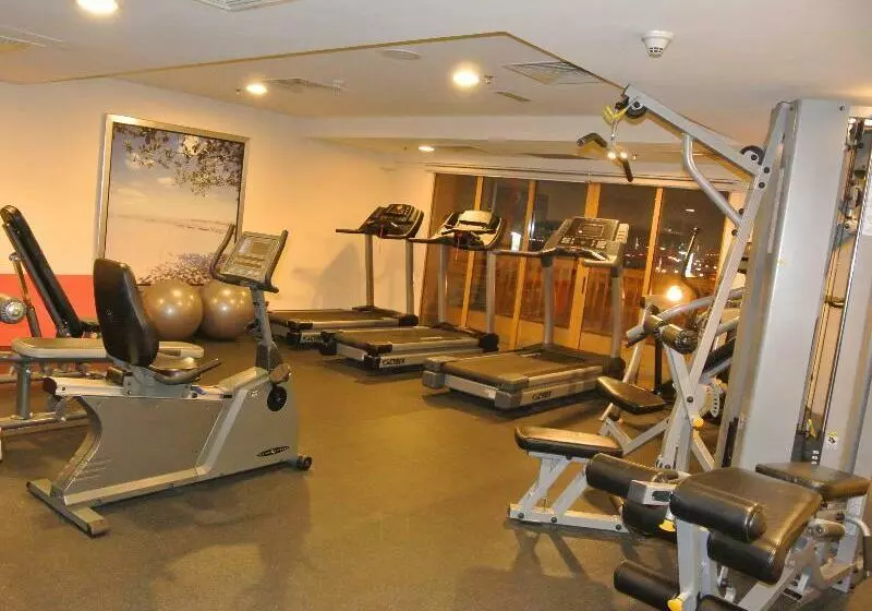 Fotos del hotel New Town Resort Suites At Pyramid Tower:  3