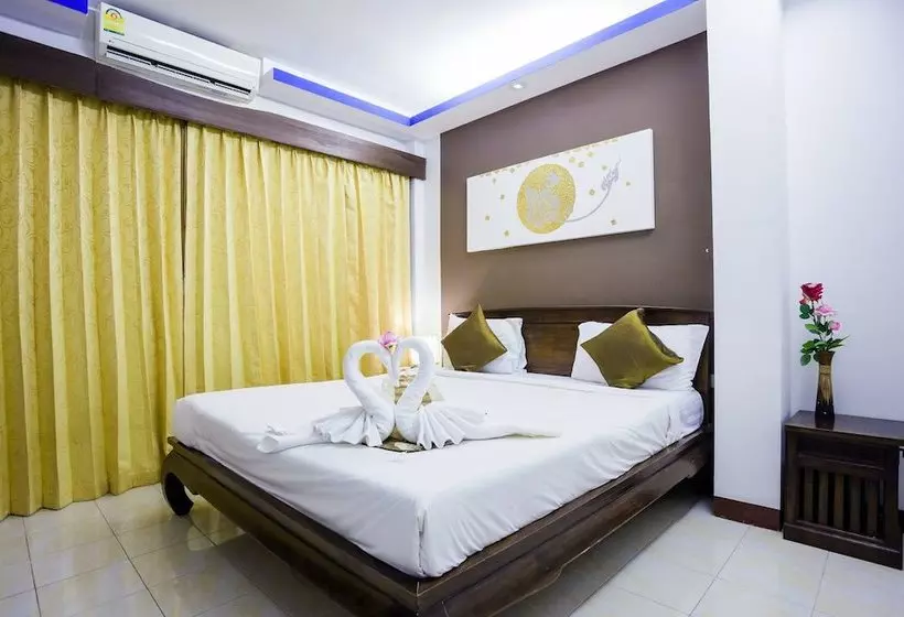 Fotos del hotel Luxur Boutique  Patong:  5