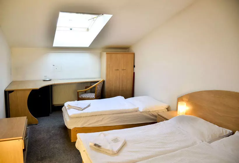 Fotos del hotel Inturprag:  14