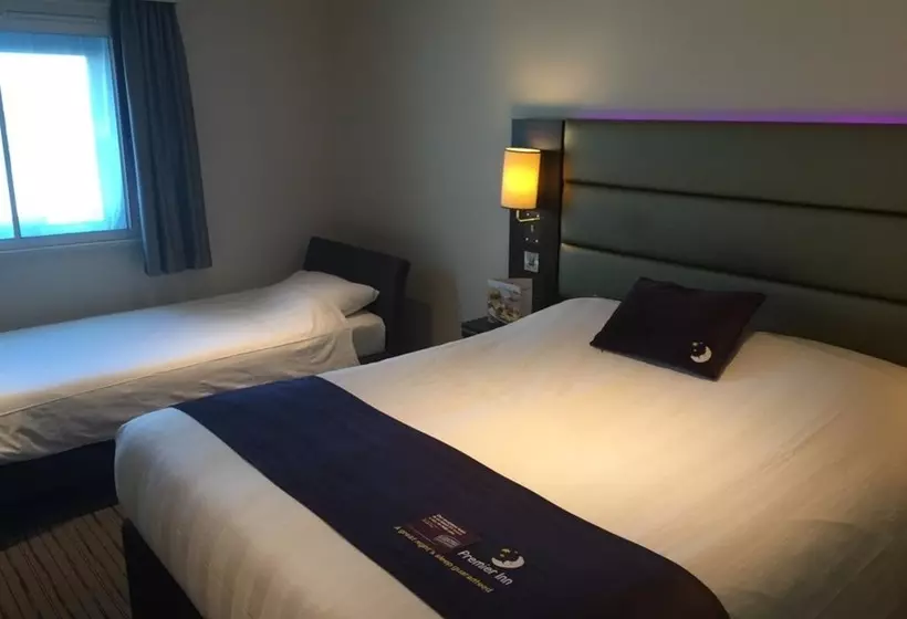 Fotos del hotel Premier Inn Wimbledon South:  12