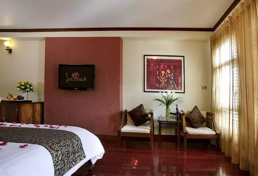 Golden Lotus Boutique