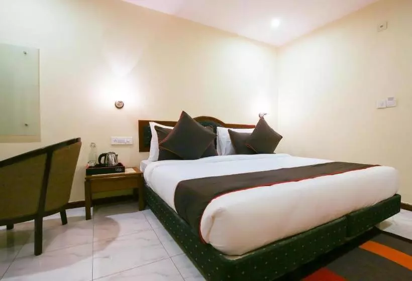 Fotos del hotel Collection O 50200 Presidency Inn Hazratganj:  11