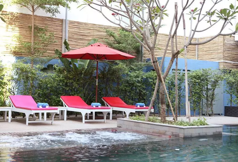 Fotos del hotel The Frangipani Living Arts Hotel & Spa:  2