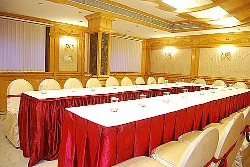 Fotos del hotel Raj Palace:  13