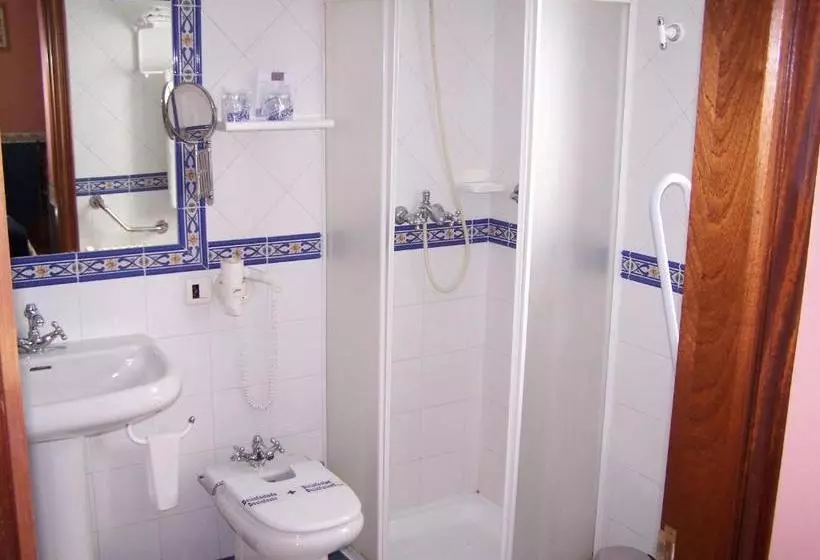 Fotos del hotel La Villa:  4