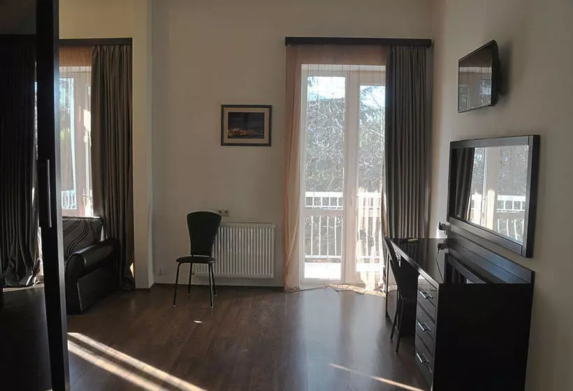 Fotos del hotel At Metro:  25