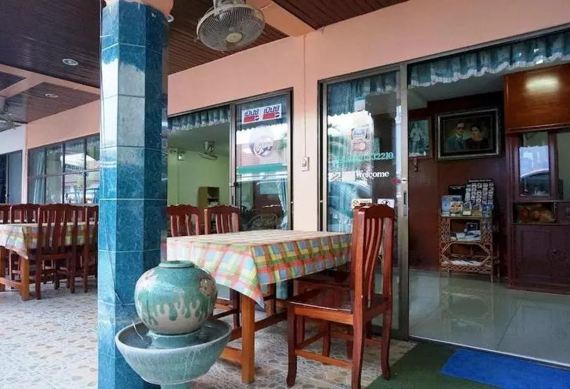 Fotos del hotel Royal Beach Guest House:  5