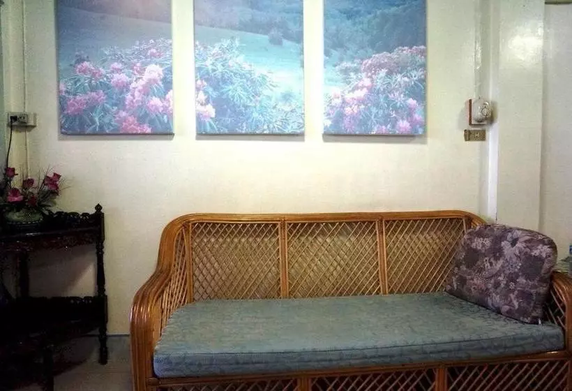 Fotos del hotel Royal Beach Guest House:  11