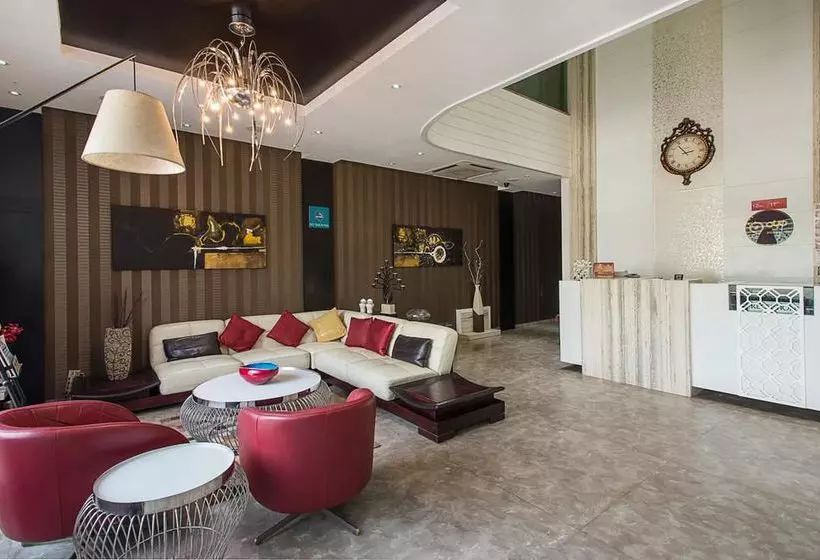 Fotos del hotel Oyo Premium Raja Park:  21