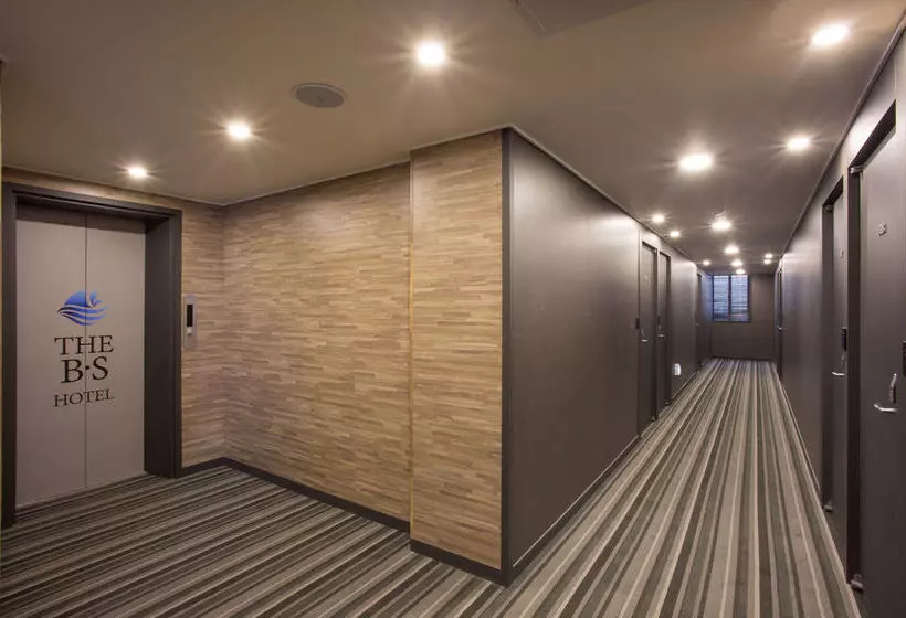 Fotos del hotel The Bs:  5