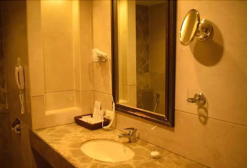 Fotos del hotel Centurion Inn:  5