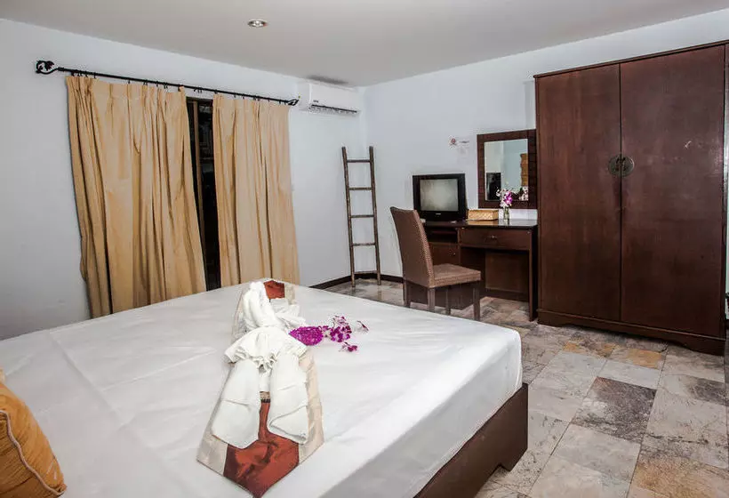 Fotos del hotel Nirvana:  9