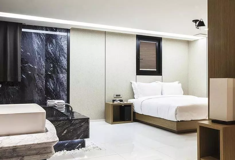 Fotos del hotel Richwell:  22