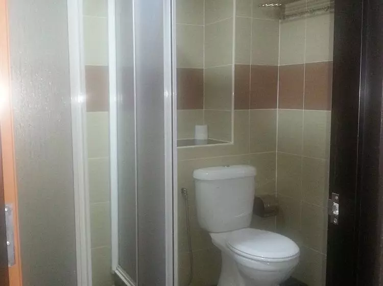 Fotos del hotel OYO 390 Mayview Glory Hotel:  4