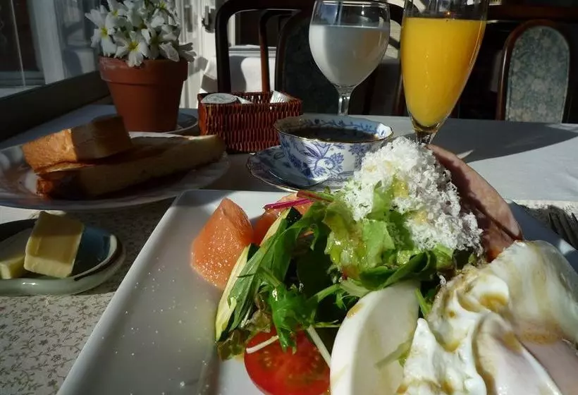 Fotos del hotel Leblanc Pension Utano:  5