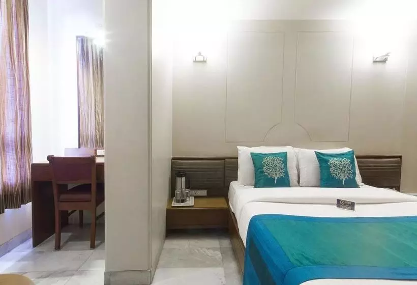 Fotos del hotel Oyo Premium Sion Railway Station:  14