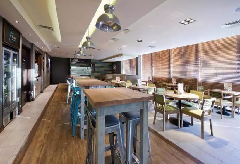Fotos del hotel Premier Inn London Lewisham:  6