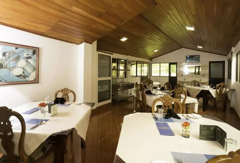 Fotos del hotel Camellia Lake Resort:  3