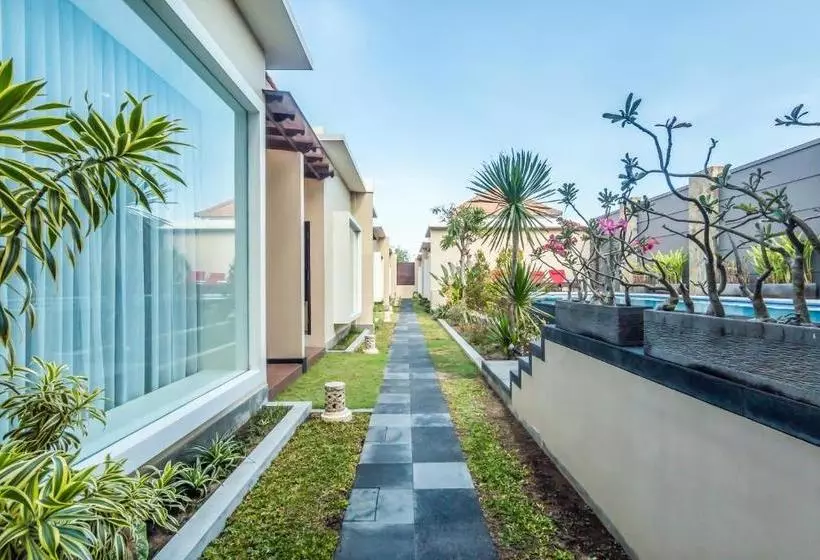 Fotos del hotel Zen Premium Seminyak Eka Laweya:  5