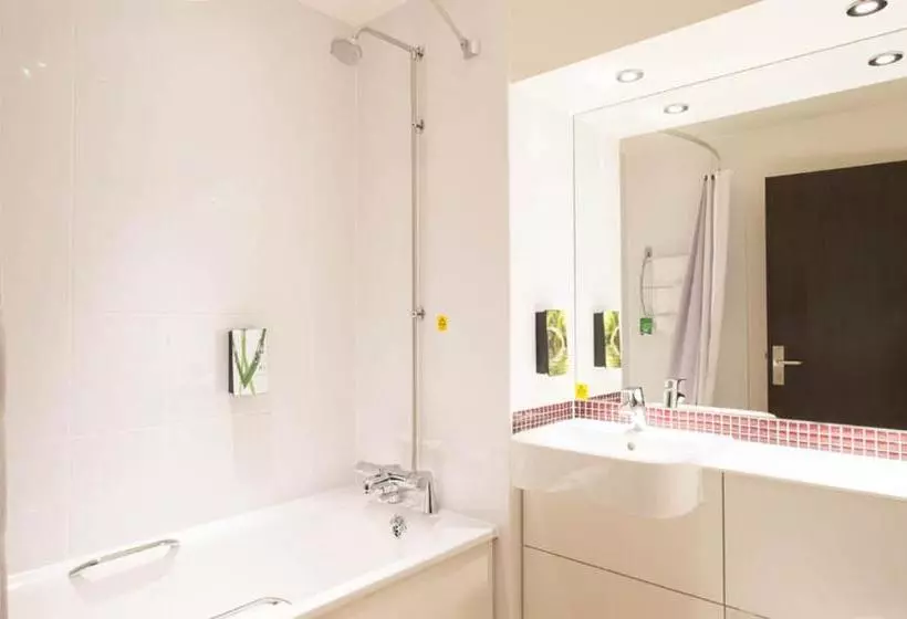 Fotos del hotel Premier Inn Southwark Borough High Street:  4