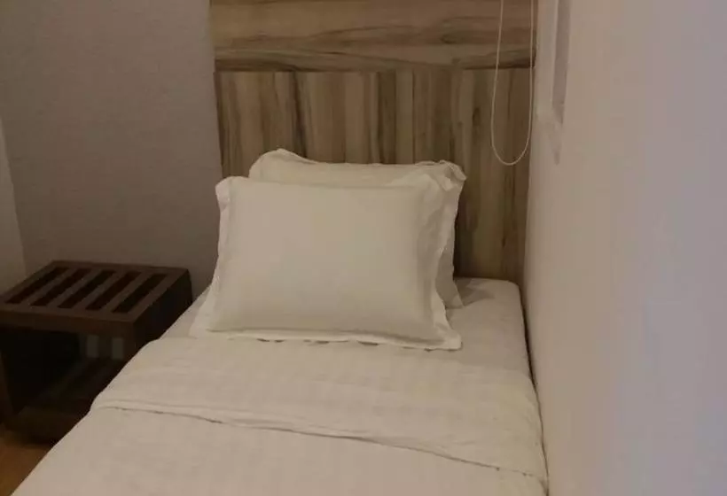 Fotos del hotel Faithview Hotel & Suites:  12