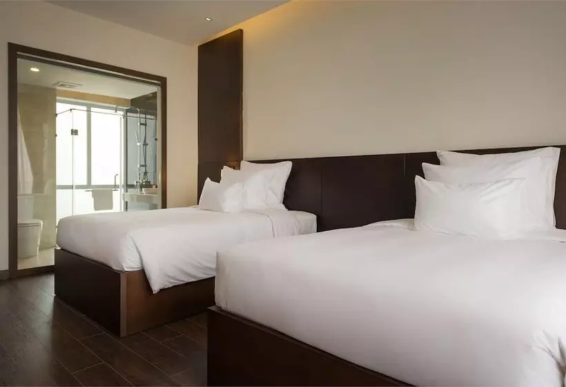La Paz Hanoi