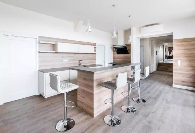 Fotos del hotel úttö Luxury Suites:  6