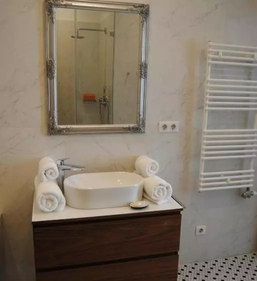 Fotos del hotel úttö Luxury Suites:  9