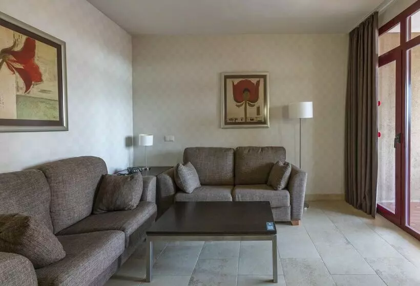 Fotos del hotel Las Palmeras Affiliated by Fergus:  57