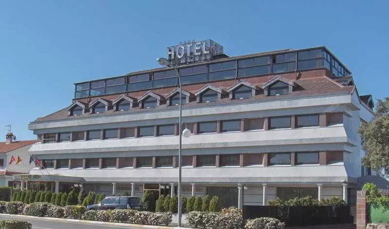 Insignia Hotel Sierra Real