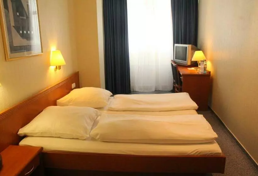 Fotos del hotel Panorama Am Kurfürstendamm:  2