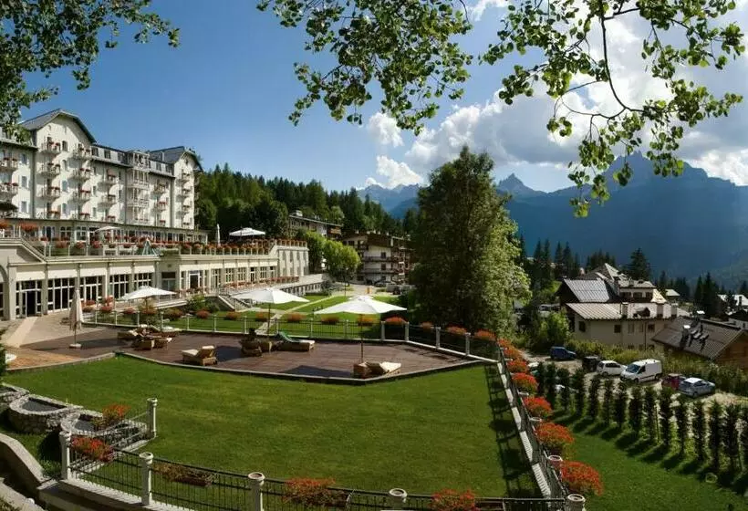 Fotos del hotel Cristallo, A Luxury Collection Resort & Spa, Cortina D  Ampezzo:  10