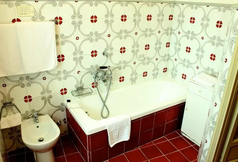 Fotos del hotel Villa Le Rondini:  11