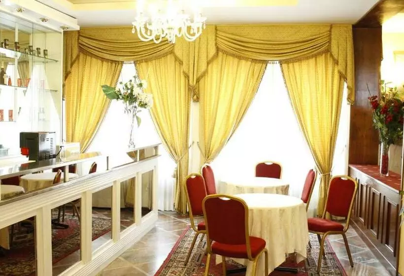 Fotos del hotel Grand  Hermitage:  4