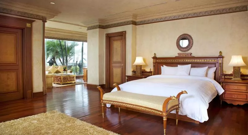 Fotos del hotel The Media Hotel And Towers:  6