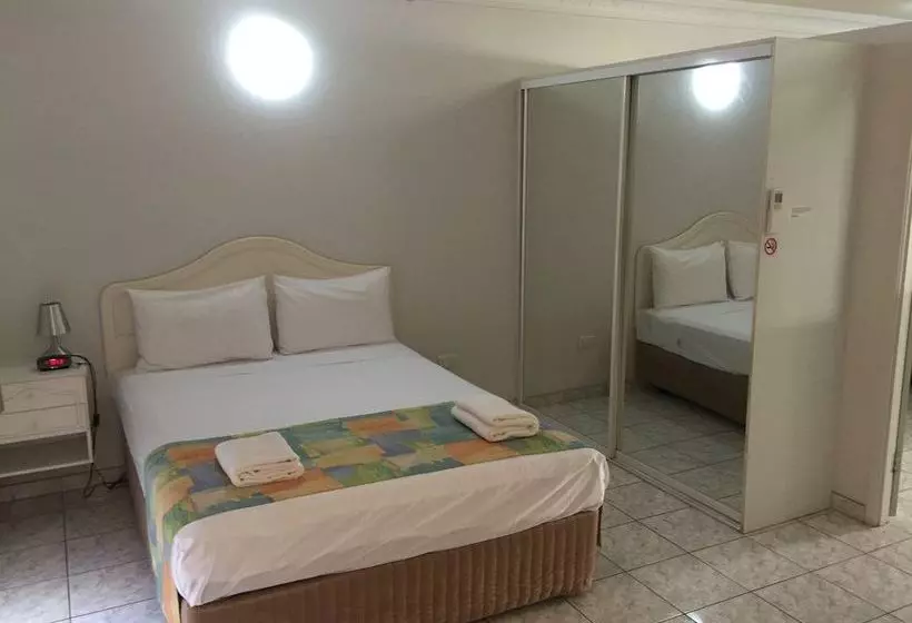 Fotos del hotel Mediterranean All Suites:  21