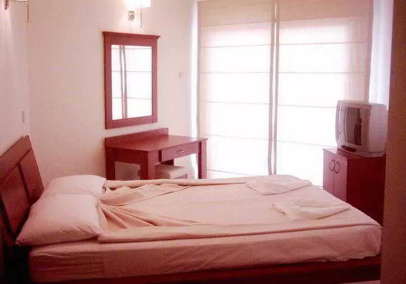 Fotos del hotel Celebrity Hotel:  12