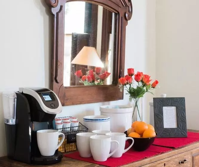 Fotos del hotel Found Places Capitol Hill Bed And Breakfast:  4