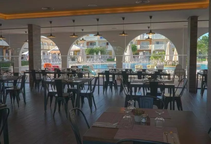 Fotos del hotel Blau Punta Reina Junior Suites:  12