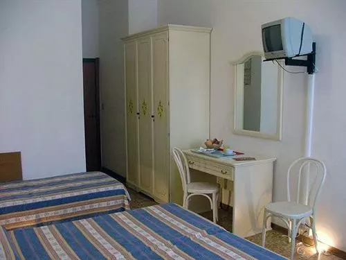 Fotos del hotel Airone:  2