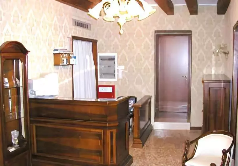 Fotos del hotel Locanda Armizo:  3