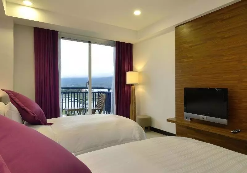 Fotos del hotel J Resort:  10